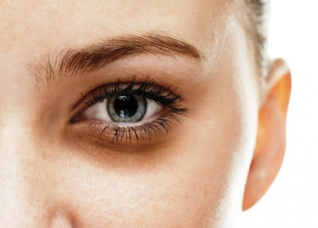 Tratamente naturiste pentru pielea din jurul ochilor