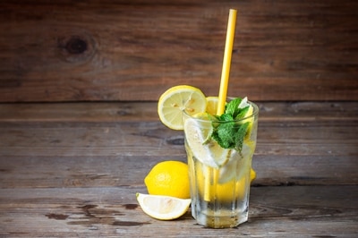 Cum se prepara limonada detoxifianta